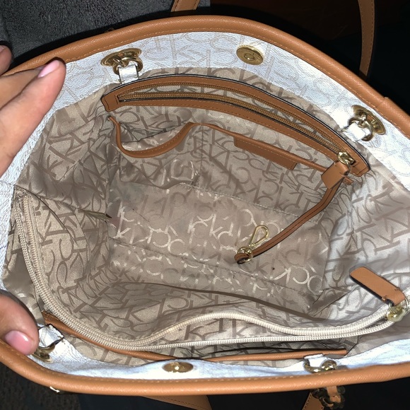 Ck tote - Picture 3 of 5